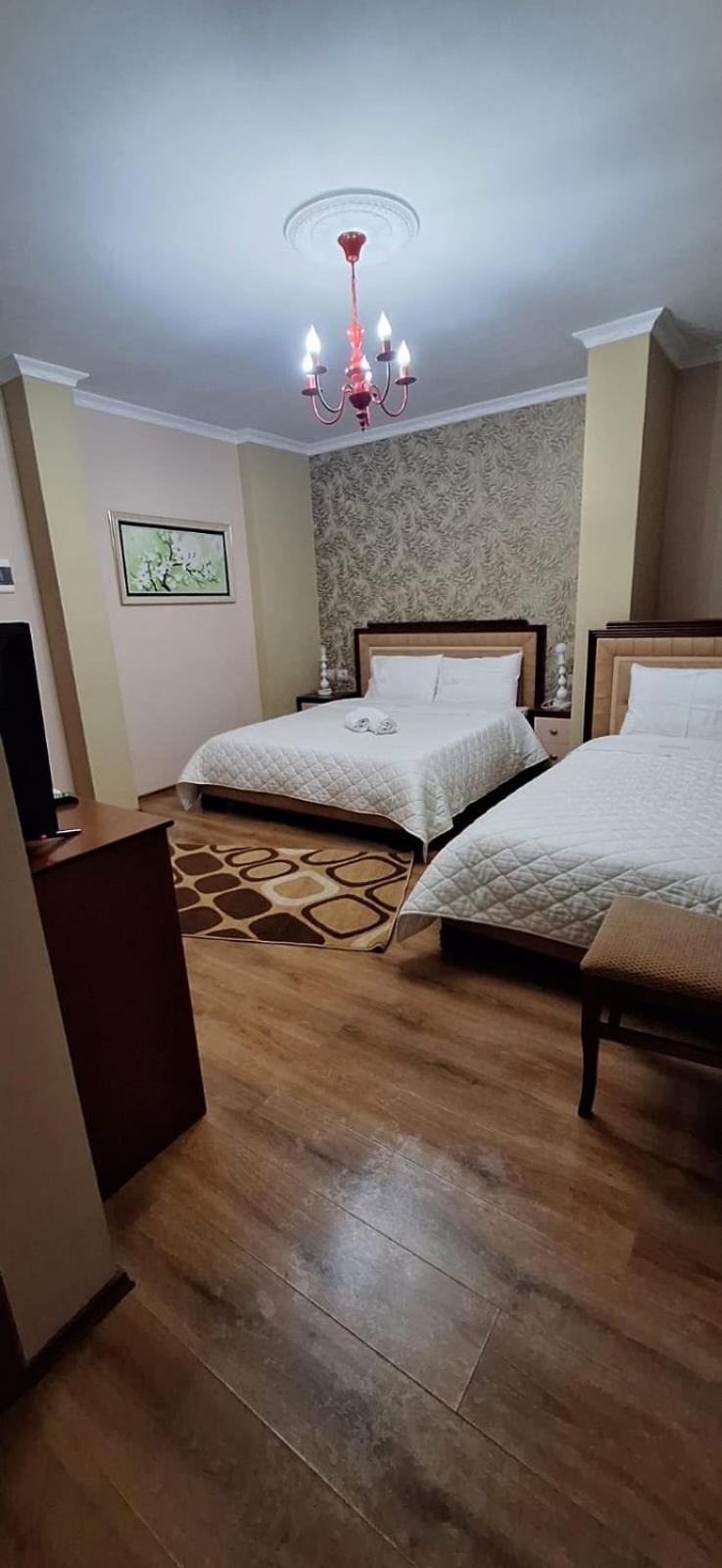 Theo Hotel